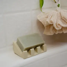 Load image into Gallery viewer, ME MOTHER EARTH | Silicone Draining Soap Dish